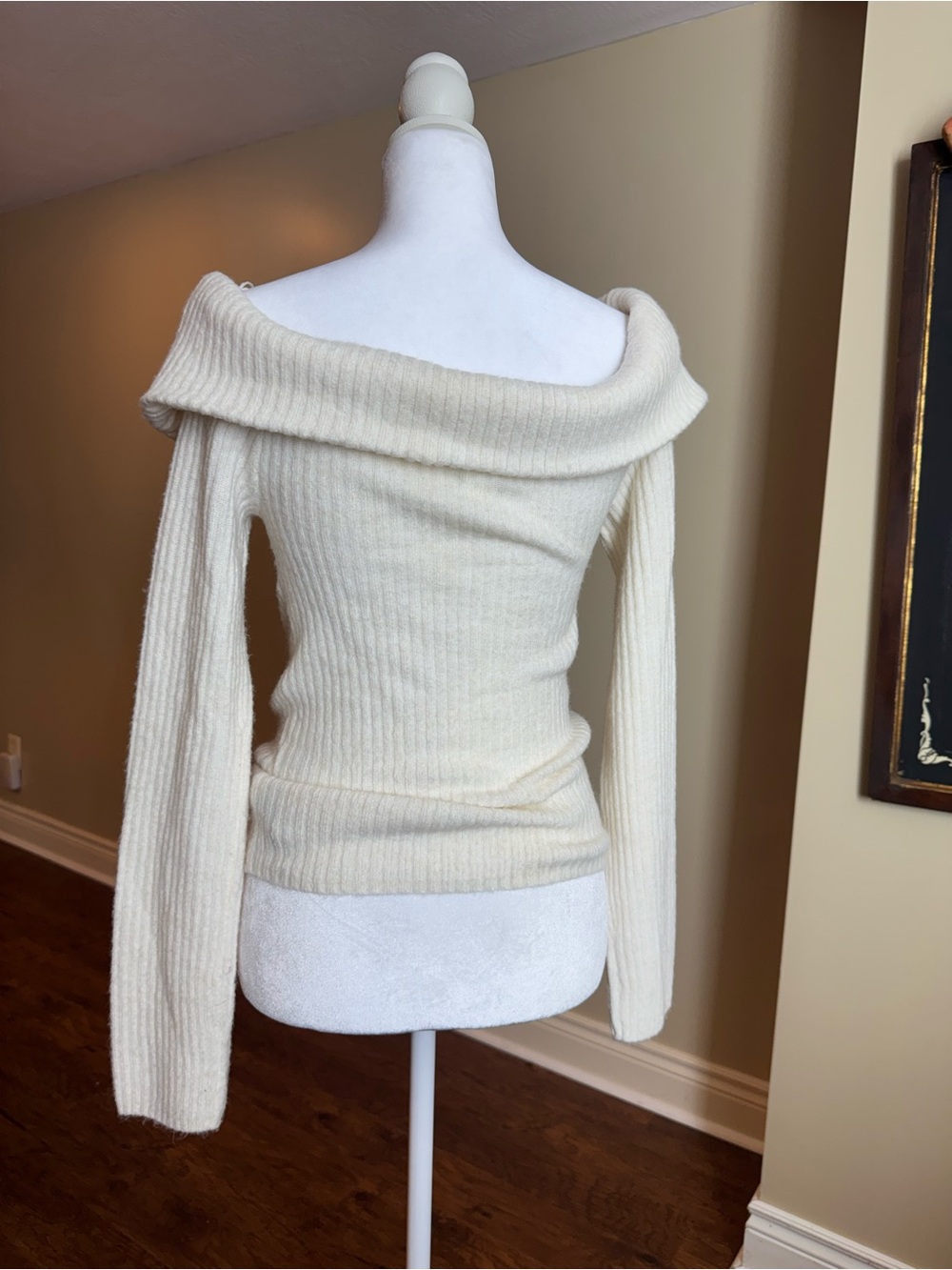 H&M Cream Off-the-Shoulder Ribbed Sweater - Picture 5 of 10
